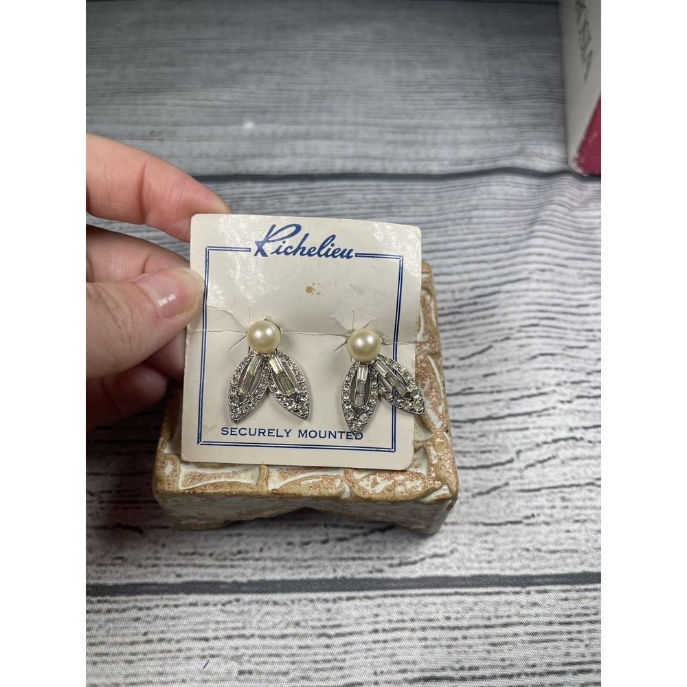 Richelieu‎ Bow Style rhinestones & Pearls Pierced Earrings